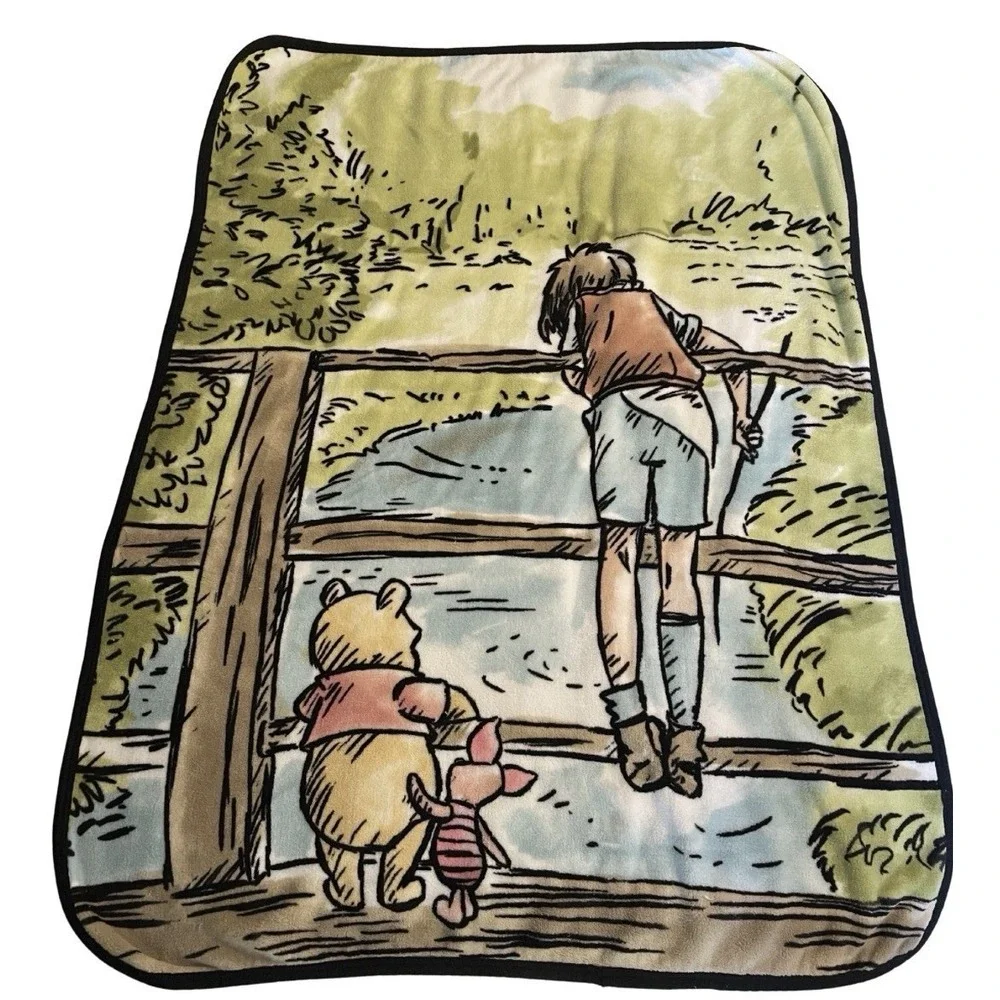 Disney Winnie the Pooh Classic Fleece Throw Blanket 